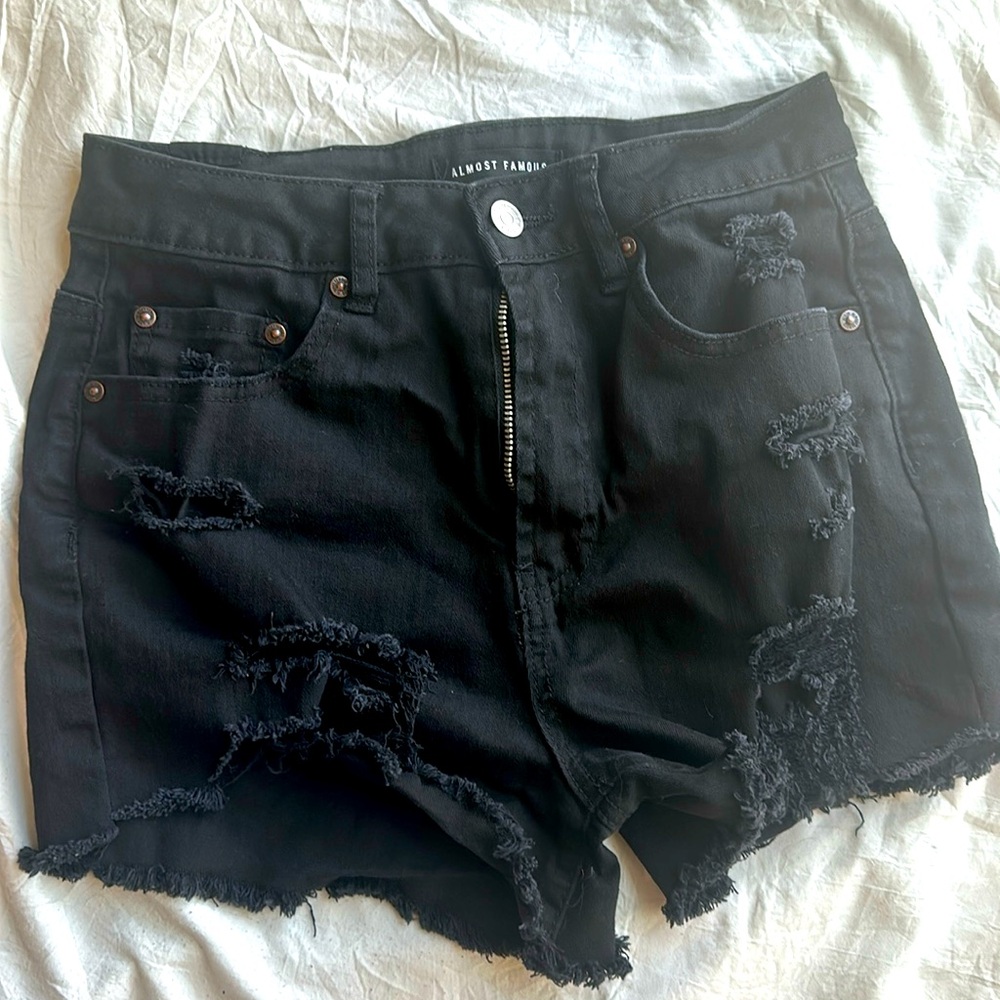 Almost Famous Juniors Black Shorts 5